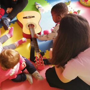 Attività di musicoterapia per bambini